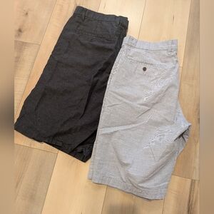 Bundle Of 2 Men's Gap Shorts